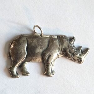 Rhinoceros pendant charm animal figural safari jewelry silver tone rhino